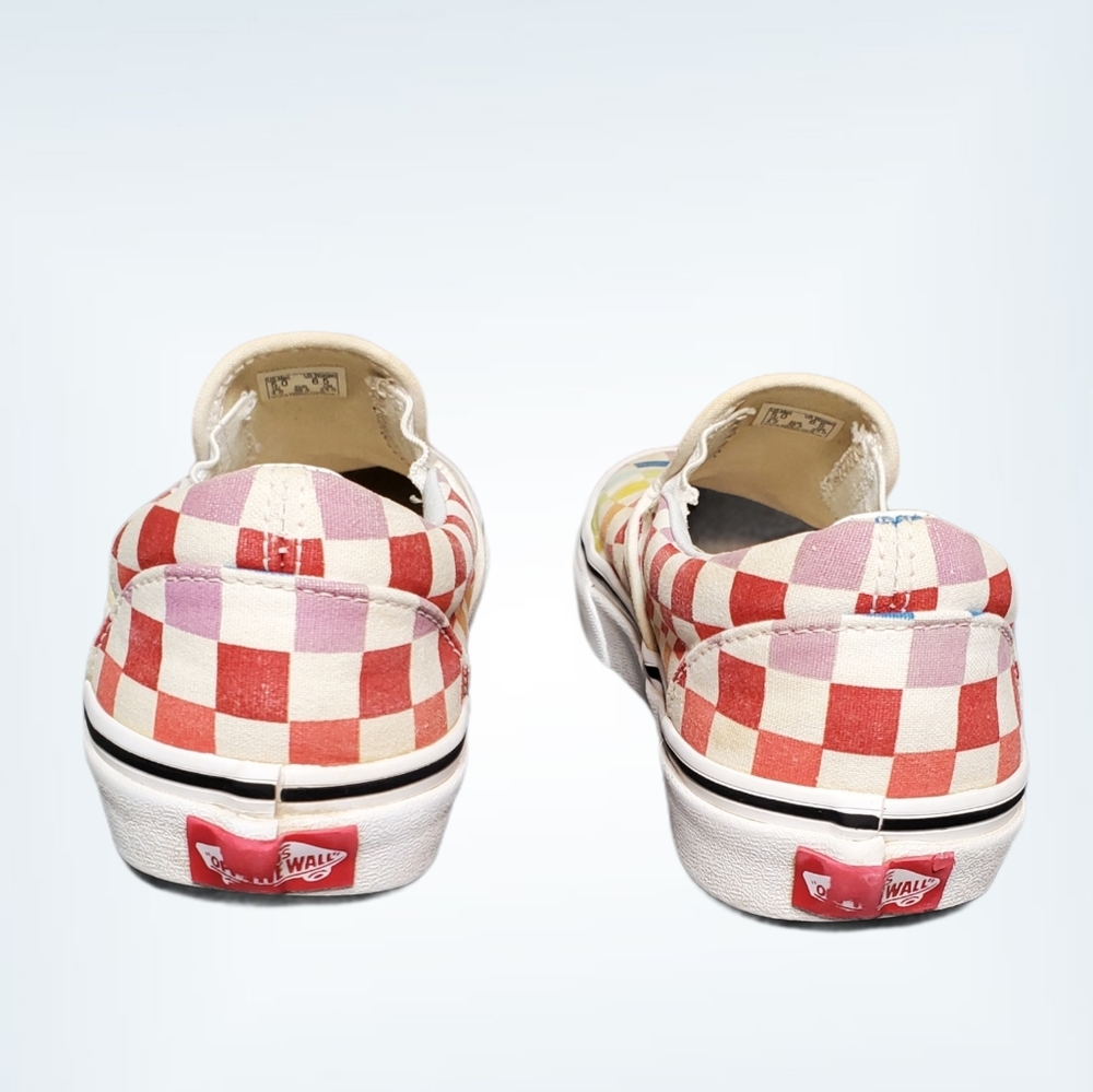 Van's Classic Rainbow Checkered Skate Shoe - Picture 5 of 10